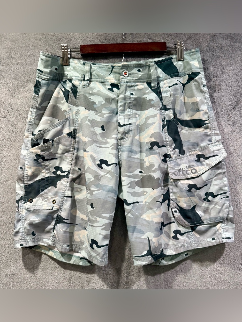 AFTCO Hybrid Shorts Mens Size 32 Cargo Pocket Tactical Fishing Shorts